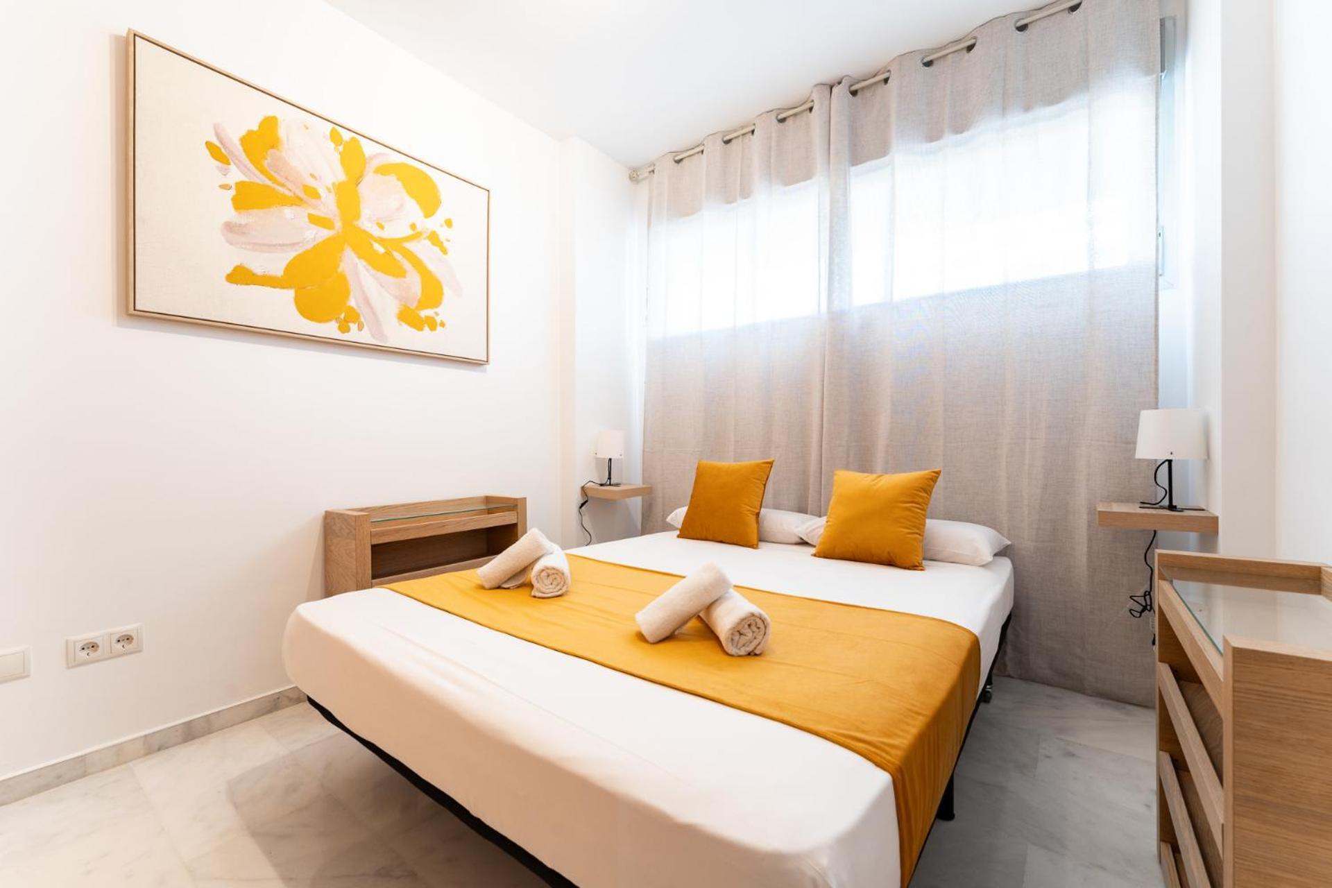 Ct 359 - Faro's Cala Lucia -